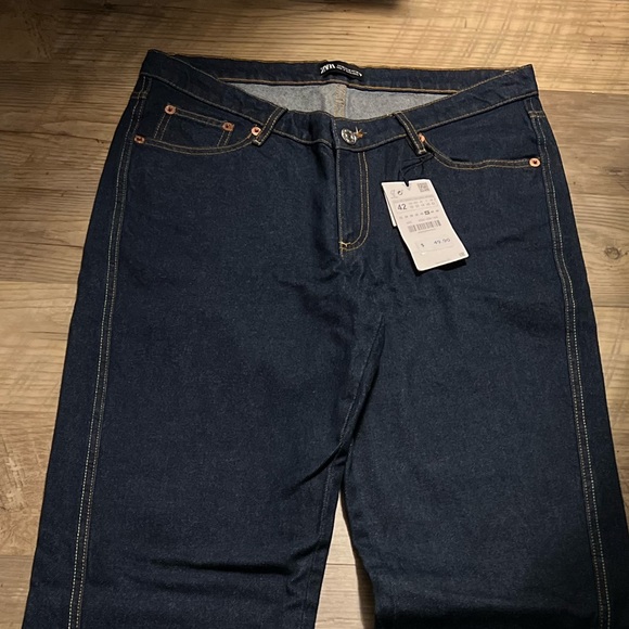 Zara: V front tailored straight leg jeans. - Picture 4 of 13